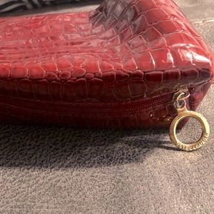 Estée Lauder makeup bag